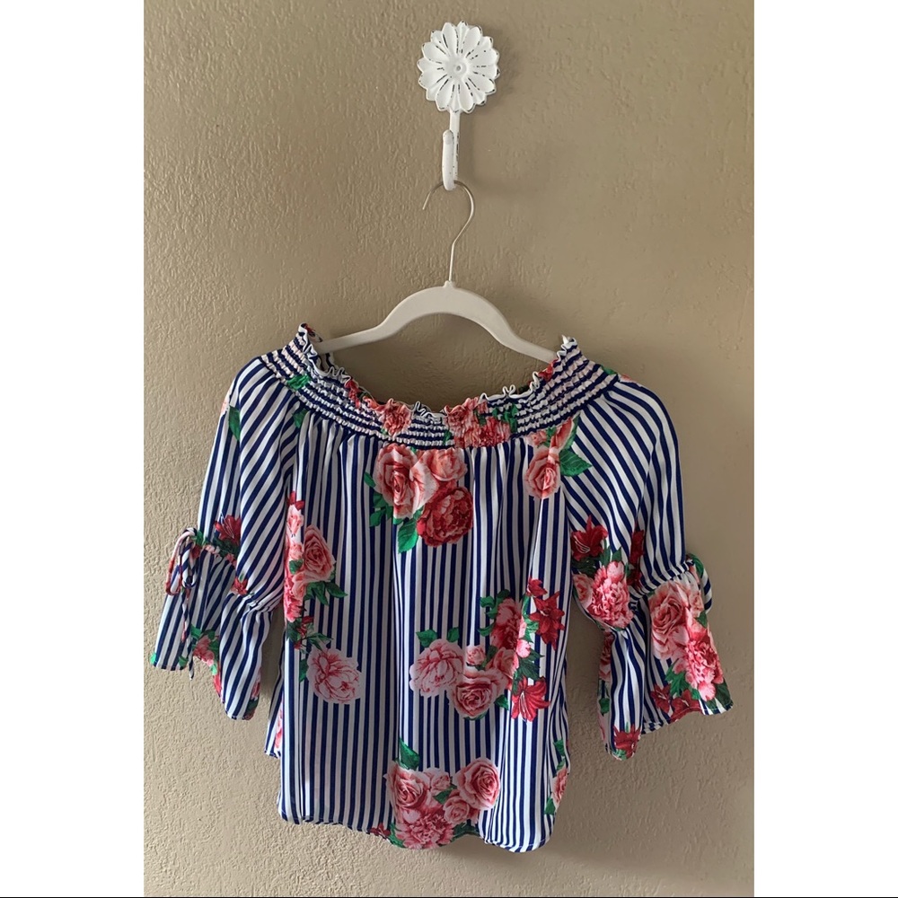 Off the Shoulder Striped Floral Top🌺 - Picture 2 of 5